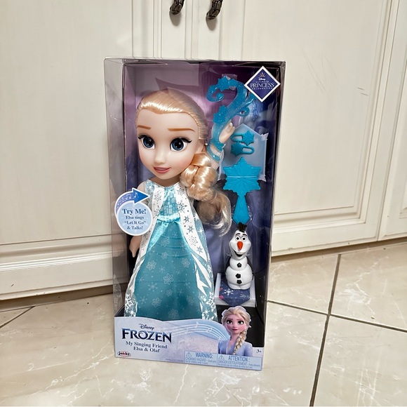 NIB!!! Disney: Frozen My Singing Friend Elsa Doll & Olaf Figure - Picture 1 of 4